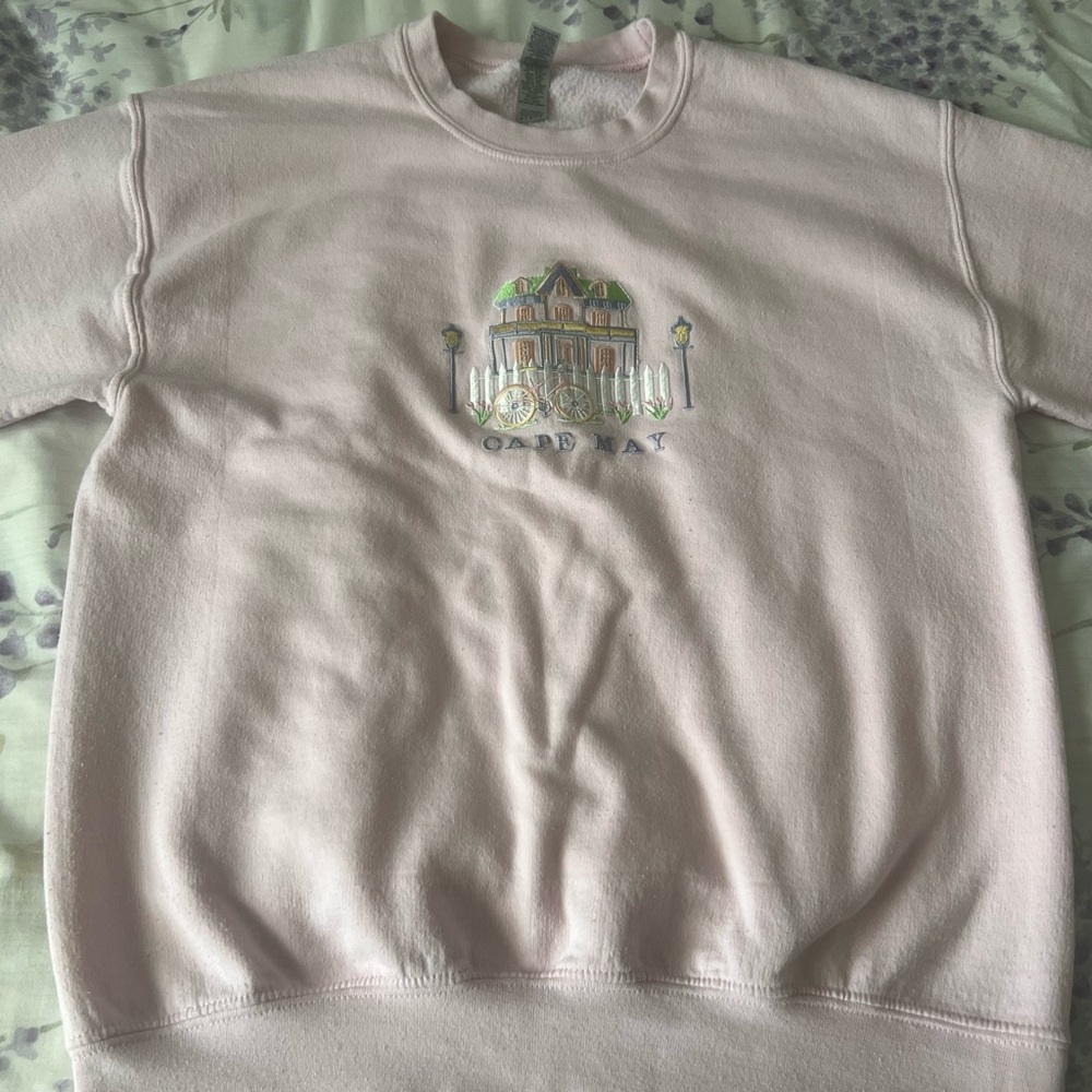 Gildan Light Pink Sweatshirt